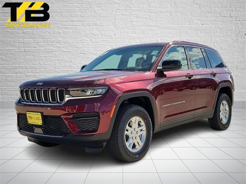 New 2025 Jeep Grand Cherokee Laredo image 1