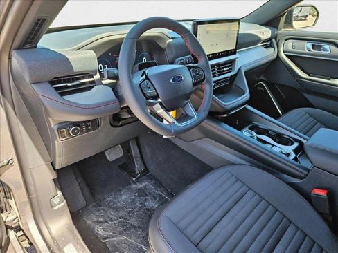 New 2025 Ford Explorer ST-Line image 3