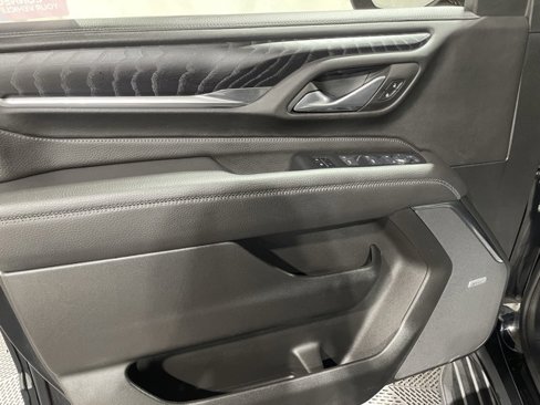 Used 2024 GMC Yukon Denali image 9