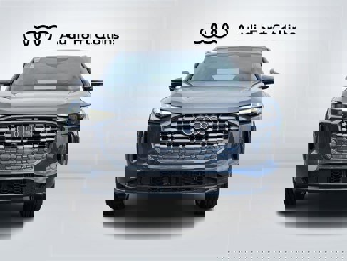 New 2025 Audi Q5 Premium Plus image 2