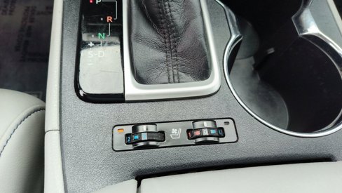 Used 2015 Toyota Highlander Limited Platinum image 22