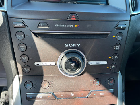 Used 2015 Ford Edge Titanium w/ Equipment Group 302A image 24