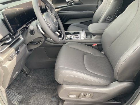 New 2026 Kia Carnival SX image 17