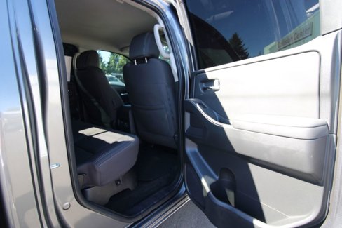 Used 2022 Nissan Frontier SV image 22