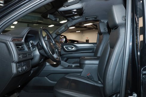 Used 2024 Chevrolet Suburban LT image 9