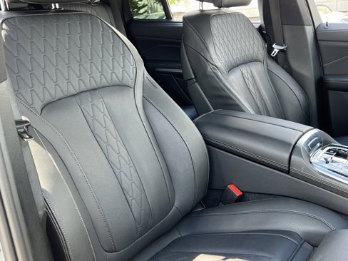 Used 2025 BMW X5 M60i image 36