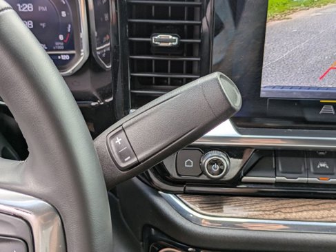 Used 2025 Chevrolet Silverado 1500 LT image 24