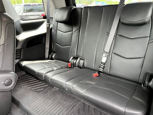 Used 2018 Cadillac Escalade Luxury image 14