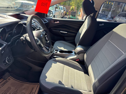 Used 2013 Ford Escape SE image 9