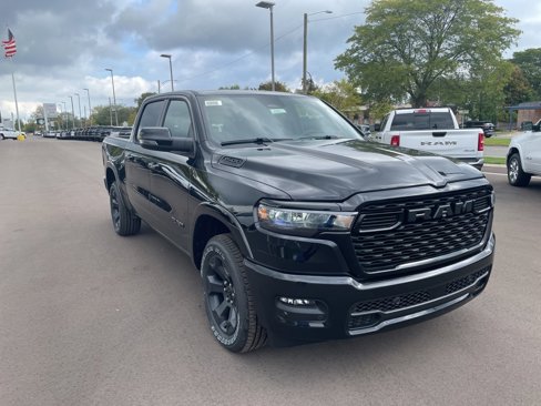 New 2026 RAM 1500 4x4 Crew Cab image 9