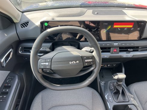 New 2025 Kia K4 EX image 10