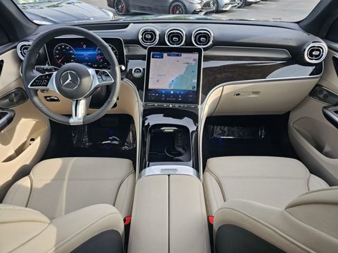 Certified 2025 Mercedes-Benz GLC 300 4MATIC image 27