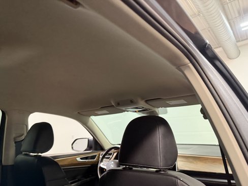Used 2025 Volkswagen Atlas SE image 71