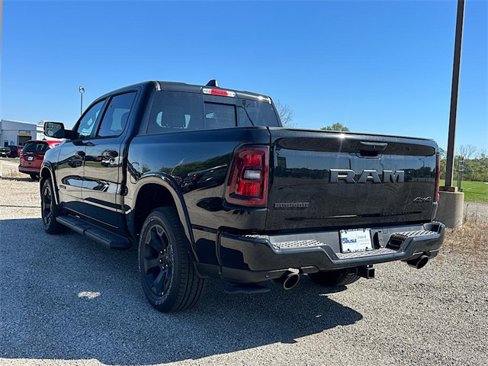 New 2026 RAM 1500 4x4 Crew Cab image 4