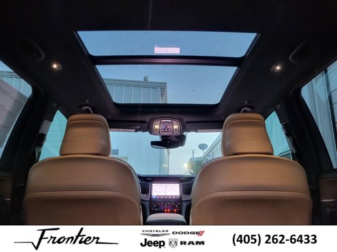 New 2025 Jeep Grand Cherokee Summit image 31