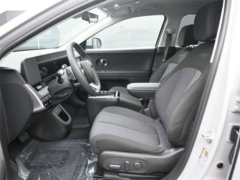 New 2025 Hyundai Ioniq 5 SE image 11