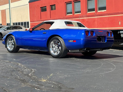 Used 1994 Chevrolet Corvette Convertible image 3