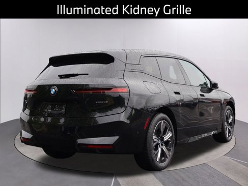 New 2026 BMW iX xDrive45 image 9