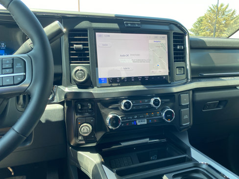 New 2025 Ford F350 4x4 Crew Cab Super Duty image 10