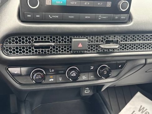 Used 2023 Honda HR-V Sport image 11