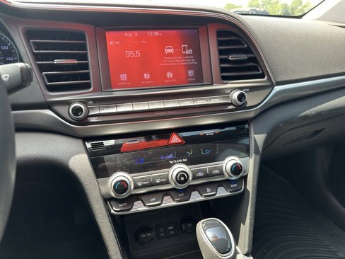 Used 2020 Hyundai Elantra SEL w/ Convenience Package (C2) image 23