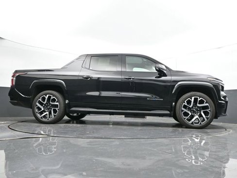 New 2025 Chevrolet Silverado EV RST image 47