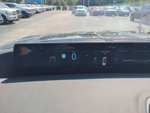 New 2025 Ford Expedition Active image 15