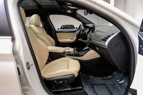 Used 2025 BMW X4 xDrive30i image 39