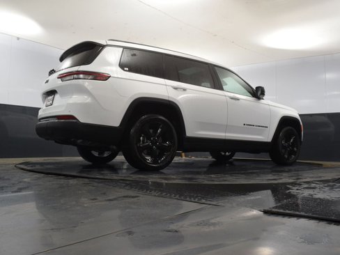 New 2025 Jeep Grand Cherokee L Altitude image 37