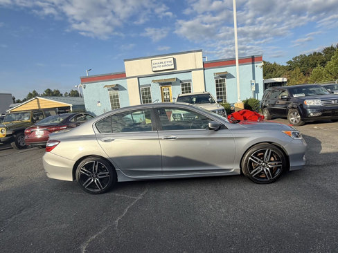 Used 2017 Honda Accord Sport Special Edition image 7