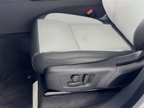 New 2026 Land Rover Range Rover Velar Dynamic SE image 19