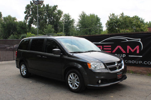 Used 2019 Dodge Grand Caravan SXT image 4