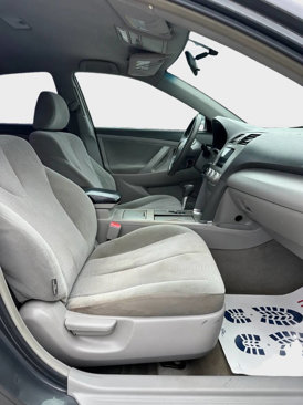 Used 2011 Toyota Camry LE image 11