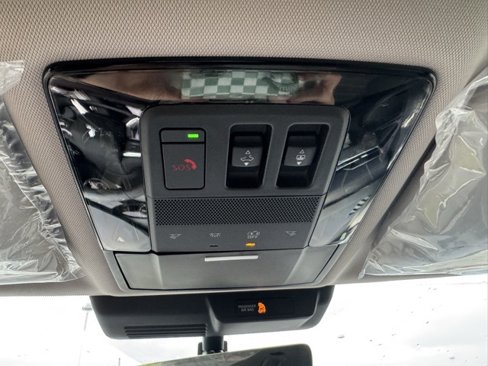 New 2025 Mitsubishi Outlander AWD image 26