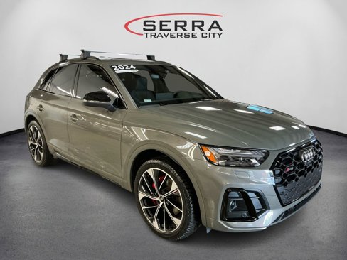 Certified 2024 Audi SQ5 Prestige image 3