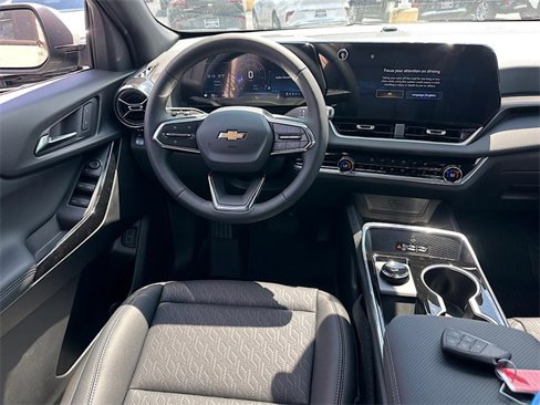New 2026 Chevrolet Equinox LT w/ Convenience Package II image 17