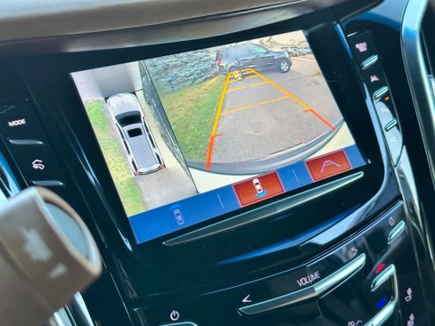 Used 2017 Cadillac Escalade ESV Platinum image 25
