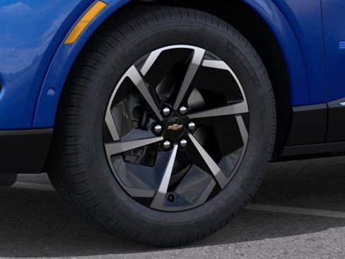 New 2025 Chevrolet Equinox EV LT image 9