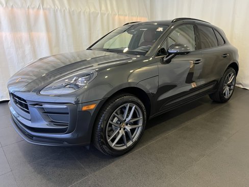 New 2026 Porsche Macan image 1