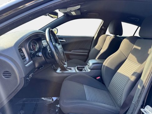 Used 2022 Dodge Charger GT image 9