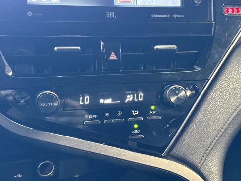 Used 2023 Toyota Camry XSE image 15