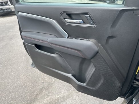 Used 2024 Chevrolet Colorado Z71 w/ Z71 Convenience Package 2 image 14