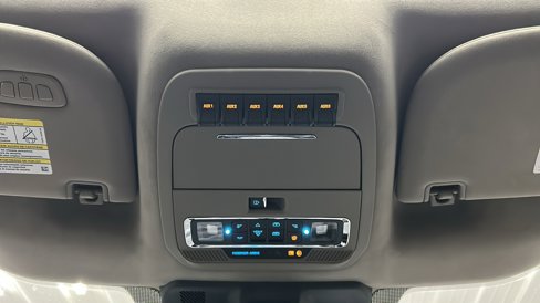 Used 2025 Ford F450 Platinum w/ Platinum Plus Package image 37