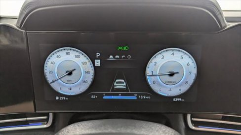 Used 2025 Hyundai Elantra Limited image 27
