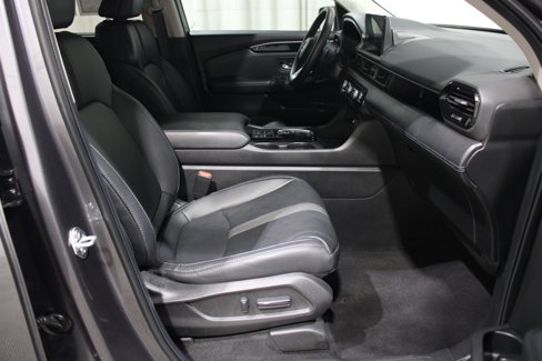 Used 2025 Honda Pilot EX-L image 30