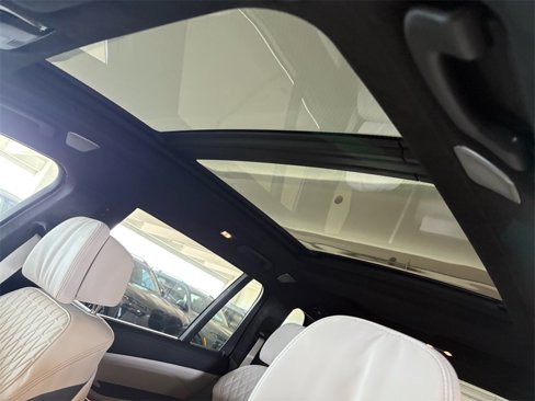 New 2026 BMW X7 M60i image 15