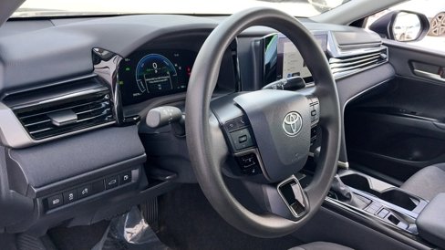 Used 2025 Toyota Camry LE image 16