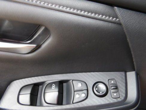 Certified 2025 Nissan Sentra SV image 23