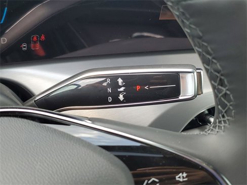 New 2026 Cadillac Vistiq Sport image 13