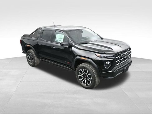 New 2025 GMC Canyon AT4 w/ Nightfall Edition image 30